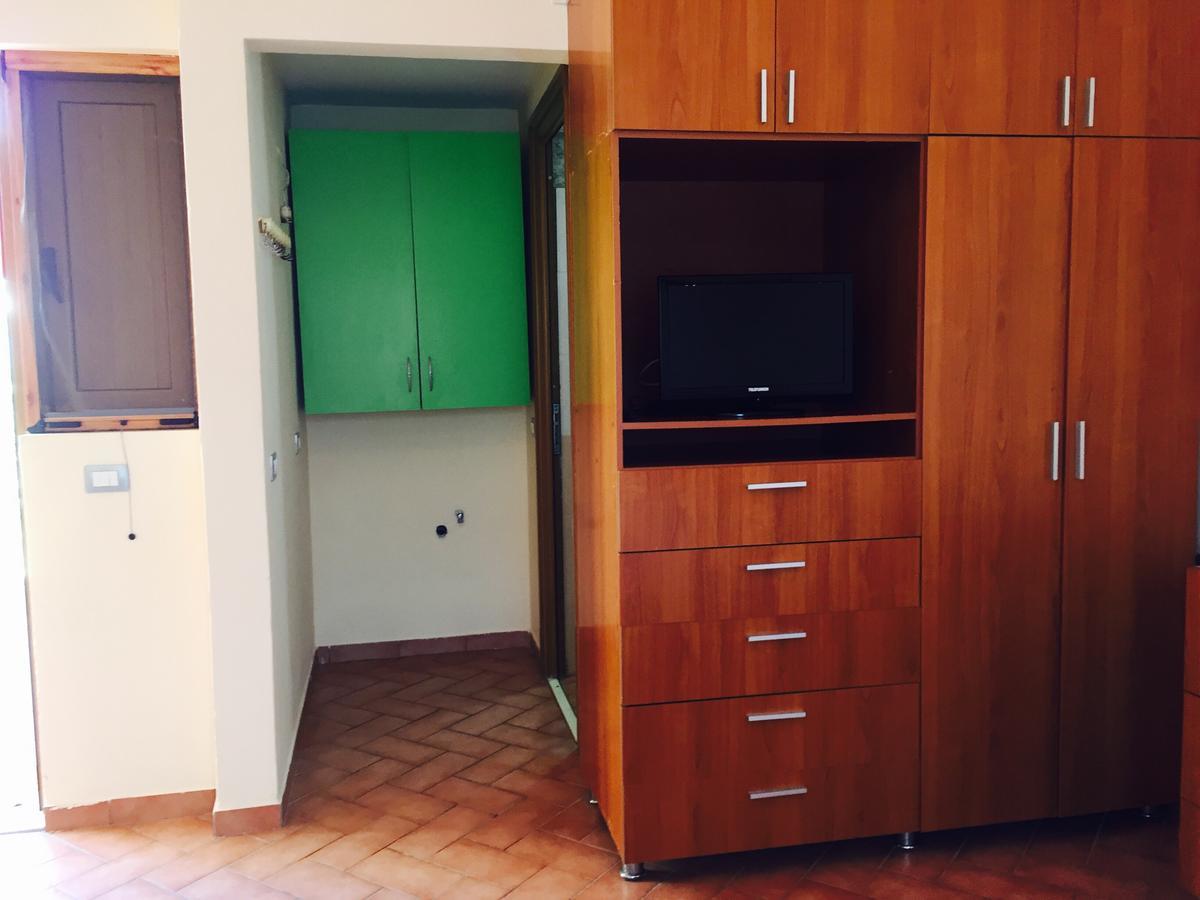 Kompleksi Turistik Edir Orikum Esterno foto