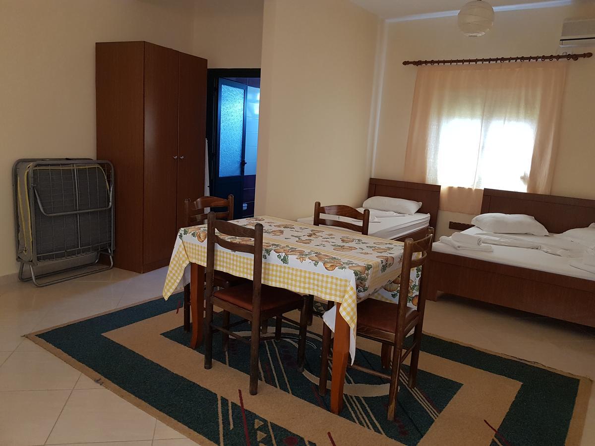 Kompleksi Turistik Edir Orikum Esterno foto
